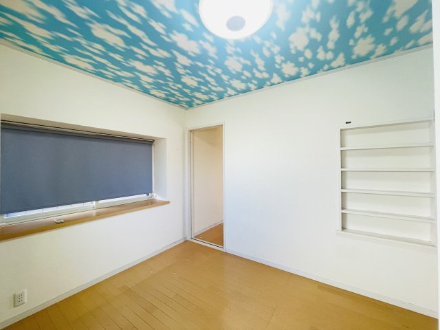 【寝室】 | 深谷市田谷　中古戸建 | 2階