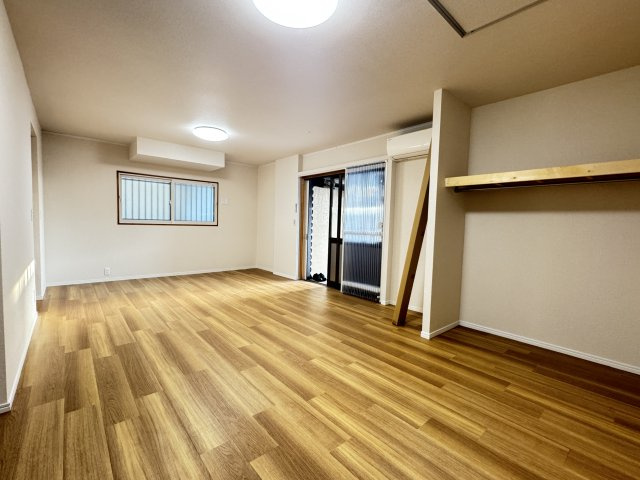 オカベAPの内装