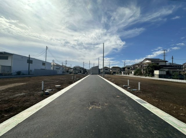 【前面道路含む現地写真】 | 北本市中丸7丁目　新築戸建　全14棟　7号棟