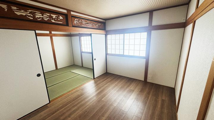千里丘4丁目貸家の洋室