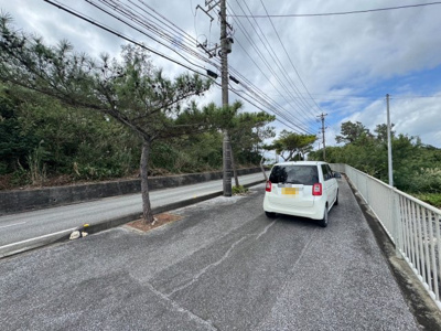【前面道路含む現地写真】 | 宮古島市平良字東仲宗根添 中古戸建