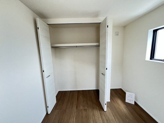 【収納】 | 福岡市西区拾六町4丁目　2号棟（全3棟）【仲介手数料無料・0円】 | 現地写真。