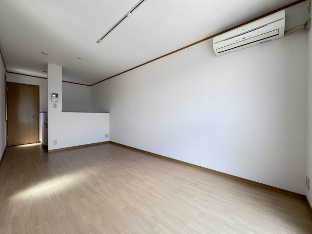 リーブル　Ⅰの居間・リビング|他社様掲載物件もまとめてご紹介、ご案内可能です(^^)/