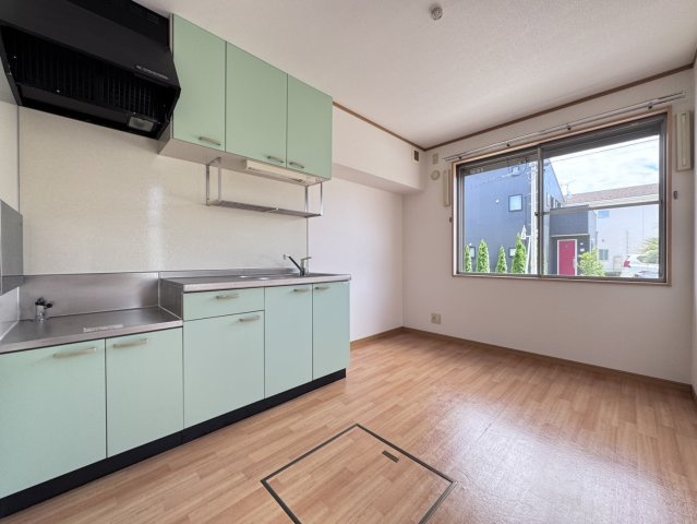 リーブル　Ⅰの居間・リビング|他社様掲載物件もまとめてご紹介、ご案内可能です(^^)/