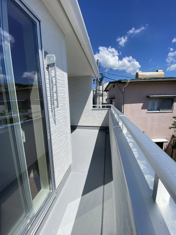 【バルコニー】 | 福岡市西区拾六町4丁目　3号棟（全3棟）【仲介手数料無料・0円】 | 現地写真。