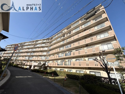 【玄関】 | ダイアパレス北六甲 | ■玄関には姿見付きの靴箱収納がございますので豊富に収納可能です♪