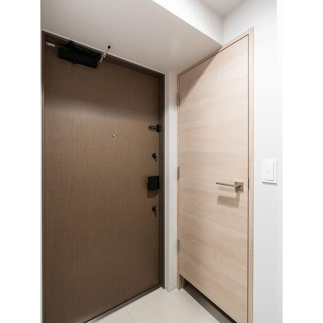 デュオフラッツ篠崎の玄関