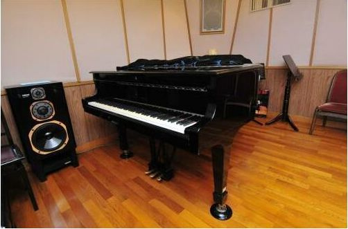 ピアニシオンブローニュクレストのその他|レッスンルーム☆グランドピアノ完備☆