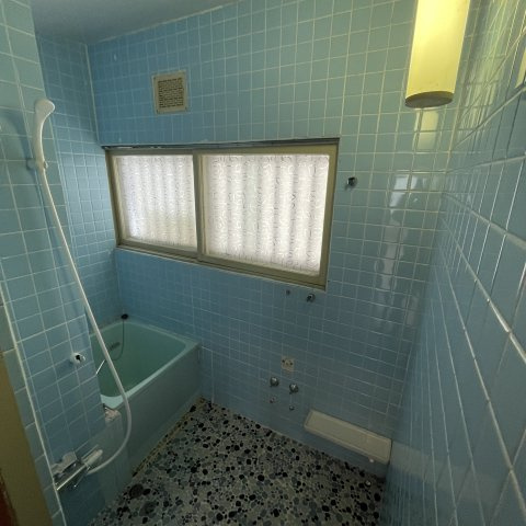 室蘭市港南町2丁目21-10戸建の浴室