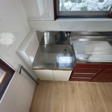 室蘭市港南町2丁目21-10戸建のキッチン