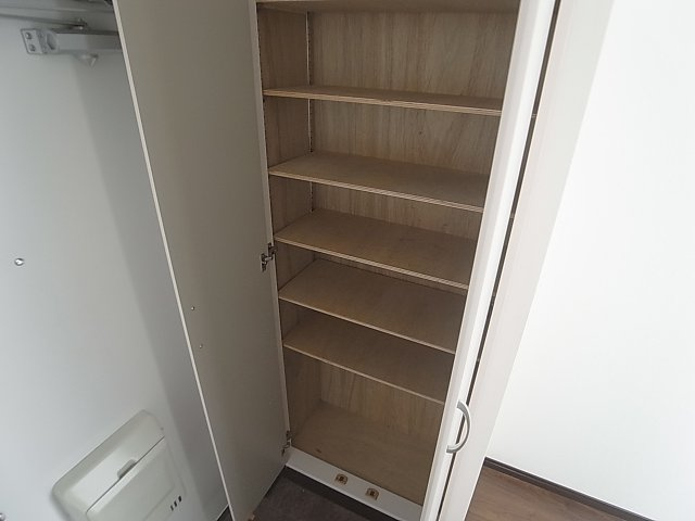 セイシェル長田山手の玄関|大型シューズＢＯＸ