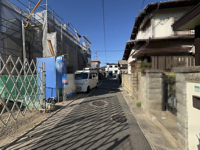 【その他】 | 福岡市早良区賀茂2丁目　1号棟（全1棟）【仲介手数料無料・0円】 | 現地写真。前面道路です。