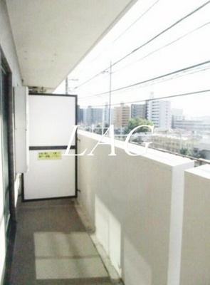 【バルコニー】 | ナイスアーバン新子安 | バルコニーです。