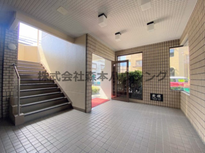 【ロビー】 | 　プランドール・メゾン | 建物の内部です