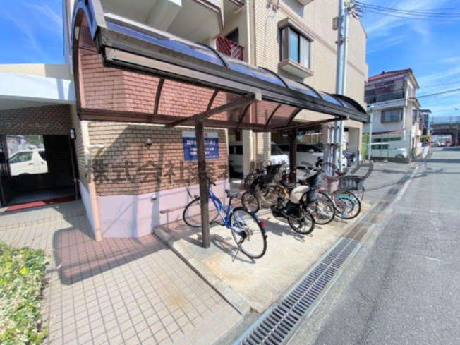 【その他共用部分】 | 　プランドール・メゾン | 駐輪場です