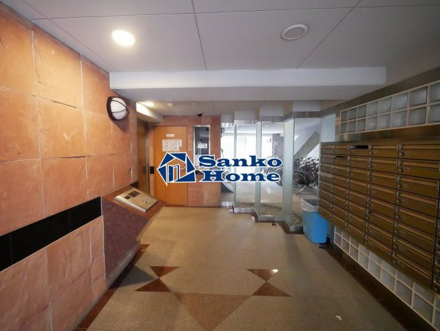 パークウェル千駄木駅前のロビー