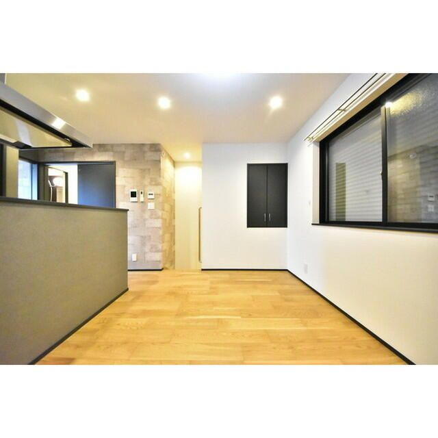 ウッドクレスト荒川レジデンスの居間・リビング