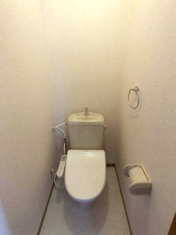 パセオアゼリオ　B棟のトイレ