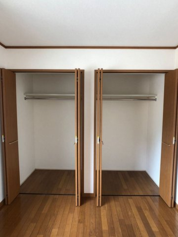 パセオアゼリオ　B棟の収納