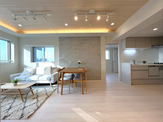 シティインデックス王子の居間・リビング|リビングは家族が1番くつろげる癒しの空間、家族が集い憩うリビングスペースはナチュラルカラーの明るい心地良い空間に仕上がりました。