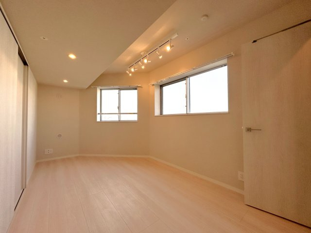 シティインデックス王子の洋室