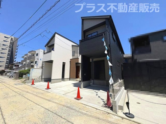 【外観】 | 現地写真。プラス不動産販売なら、現場の全ての棟をまとめてご見学頂けます。