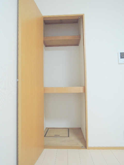 メゾンＤＡＲＣ・ＥＮ・ＣＩＥＬ　メゾンダルカンシエールの収納