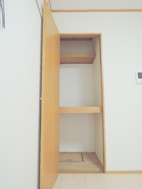 メゾンＤＡＲＣ・ＥＮ・ＣＩＥＬ　メゾンダルカンシエールの収納|高さと奥行きのある収納