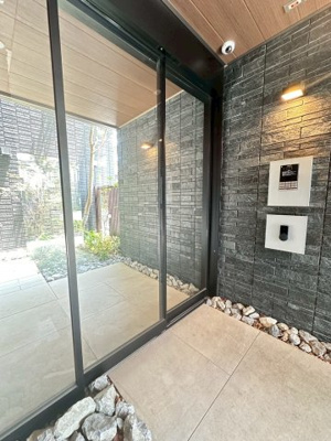 【エントランス】 | LINDEN PLACE