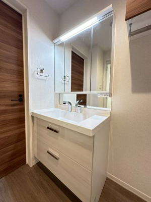 【内装】 | LINDEN PLACE