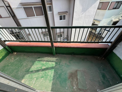 【バルコニー】 | 神野町石守貸家