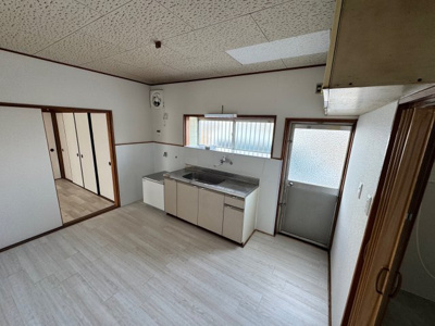 【居間・リビング】 | 神野町石守貸家 | DK5.5帖