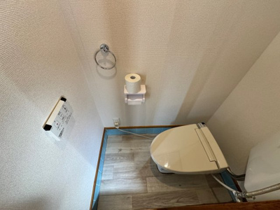 【トイレ】 | 神野町石守貸家 | 温水洗浄便座