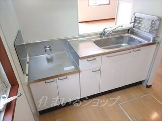 クレセオ口田のキッチン|食洗機対応・床下収納・窓あり