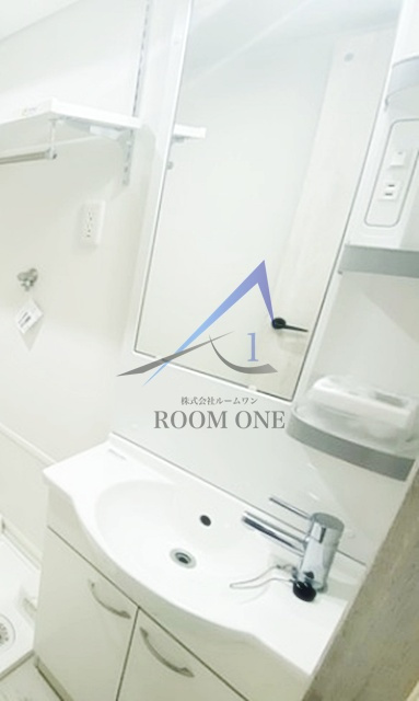 ルクレール羽田の洗面所|独立洗面台です。