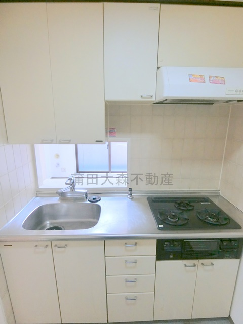 ライオンズマンション西蒲田のキッチン|グリル付きの３口ガスコンロ