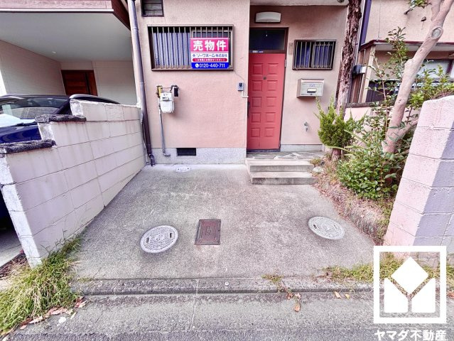 伏見区深草西浦町１丁目の駐車場