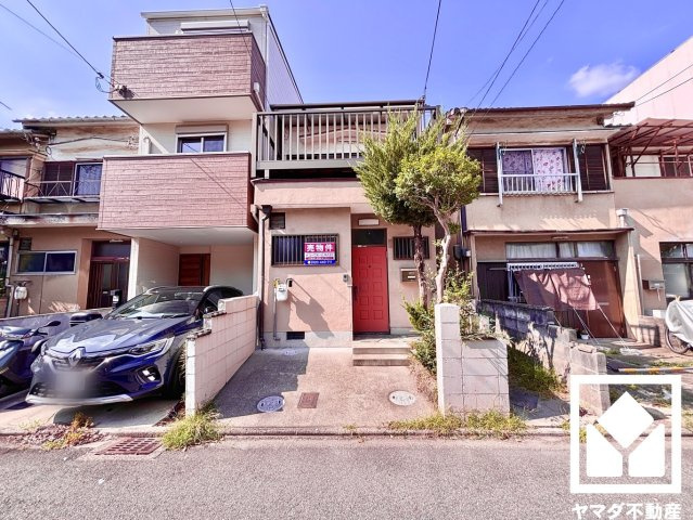 伏見区深草西浦町１丁目の外観