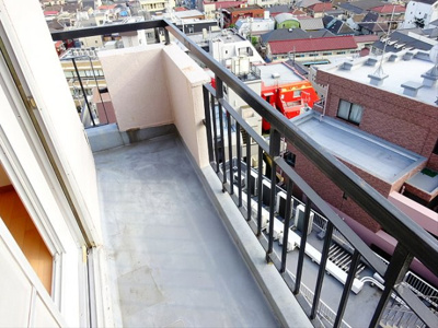 【バルコニー】 | マンション第一明大前