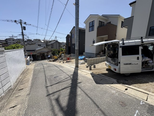【その他】 | 福岡市南区長住1丁目2期　1号棟（全4棟）【仲介手数料無料・0円】 | 現地写真。前面道路です。