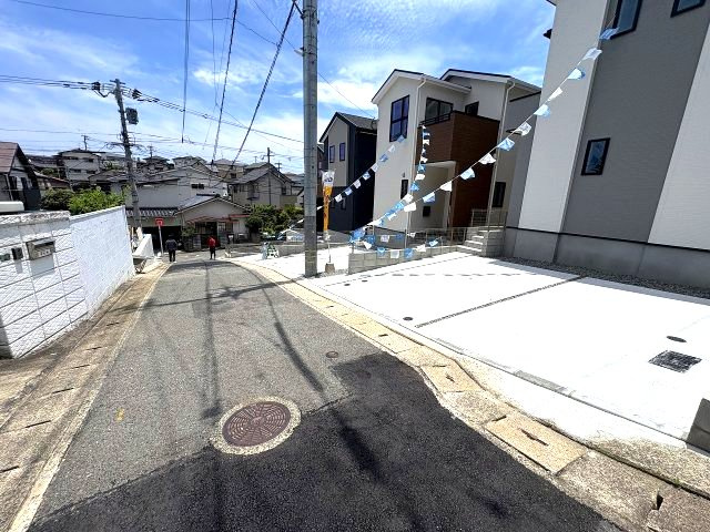 【その他】 | 福岡市南区長住1丁目2期　1号棟（全4棟）【仲介手数料無料・0円】 | 現地写真。前面道路です。