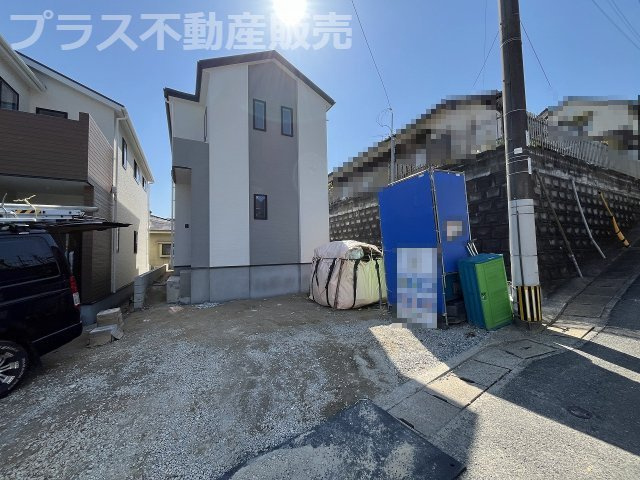 【外観】 | 福岡市南区長住1丁目2期　1号棟（全4棟）【仲介手数料無料・0円】 | 現地写真。プラス不動産販売なら、現場の全ての棟をまとめてご見学頂けます。