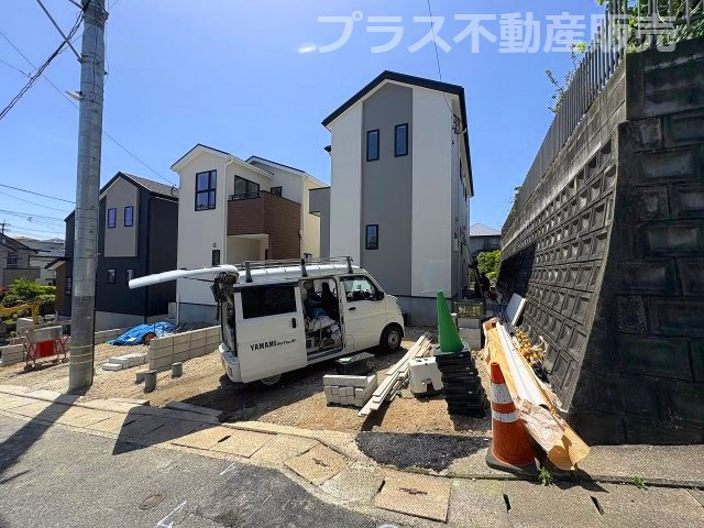 【外観】 | 福岡市南区長住1丁目2期　1号棟（全4棟）【仲介手数料無料・0円】 | 現地写真。プラス不動産販売なら、現場の全ての棟をまとめてご見学頂けます。
