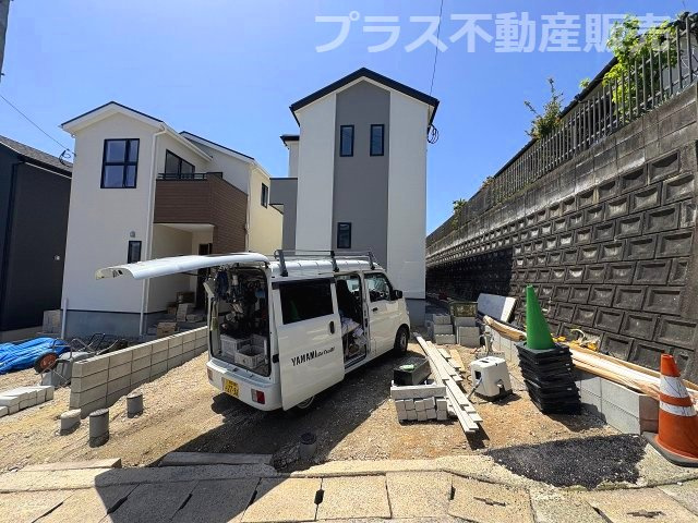【玄関】 | 福岡市南区長住1丁目2期　1号棟（全4棟）【仲介手数料無料・0円】 | 施工例。施工例は完成時と異なる場合があります。