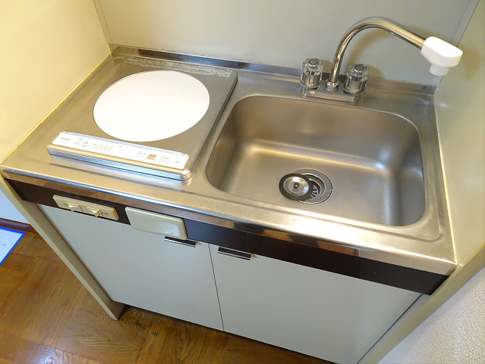 生川ビルのキッチン|お料理しやすいキッチンです