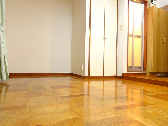 生川ビルの居間・リビング|ゆったりとしたリビングです