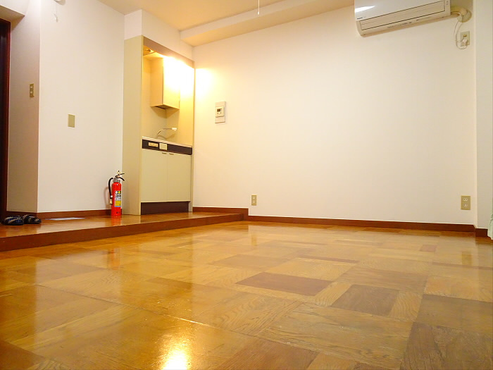 生川ビルの寝室|使い勝手のいい寝室です