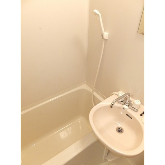 ライフピア松ノ木Ａ棟の浴室|日々の疲れを癒すお風呂付です