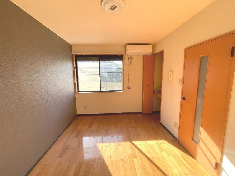 サニーコート・ジュネス の寝室