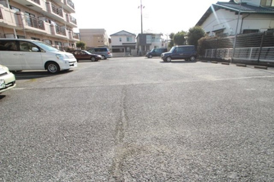 【駐車場】 | ジャスティス 1番館 | 駐車場